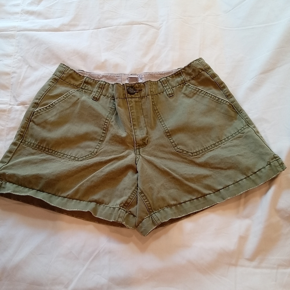 "Old Navy army green utility jean shorts" size 8